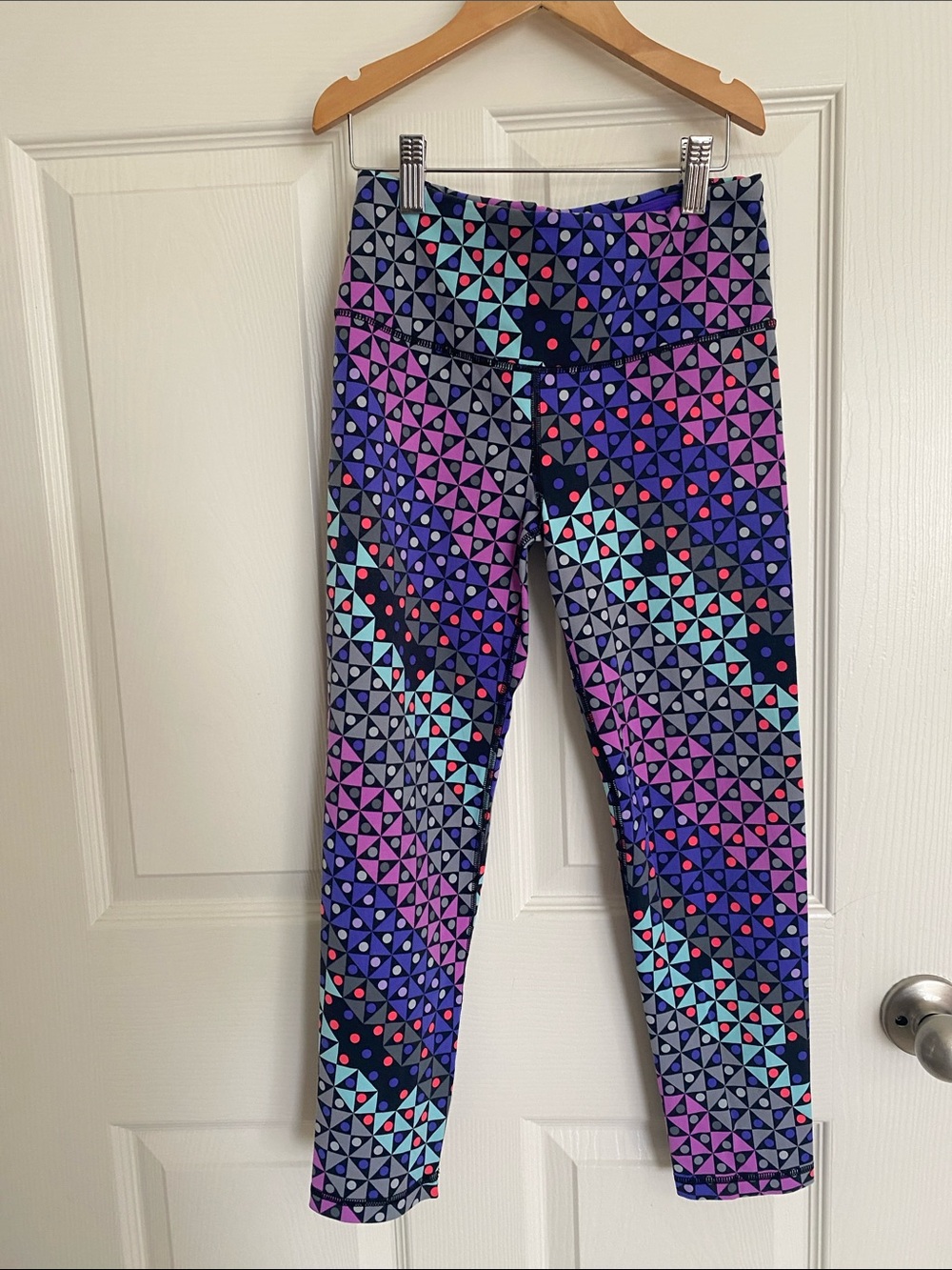 Victoria’s Secret Purple Geometric Active Leggings with Teal & Pink Accents